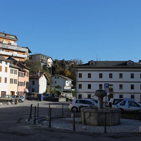 Pelmo Lägenhet Belluno Exteriör bild